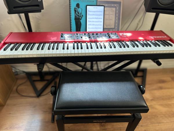 Nord Piano 4 נורד